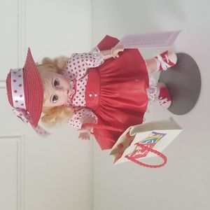Madame Alexander Wendy Shops at FAO Schwarz 8 in doll 1993